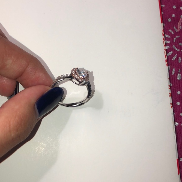 Love ring - Picture 3 of 5